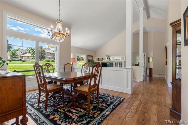 10 Oakmont Lane