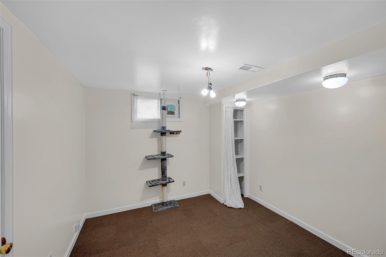 2245 Bell Court