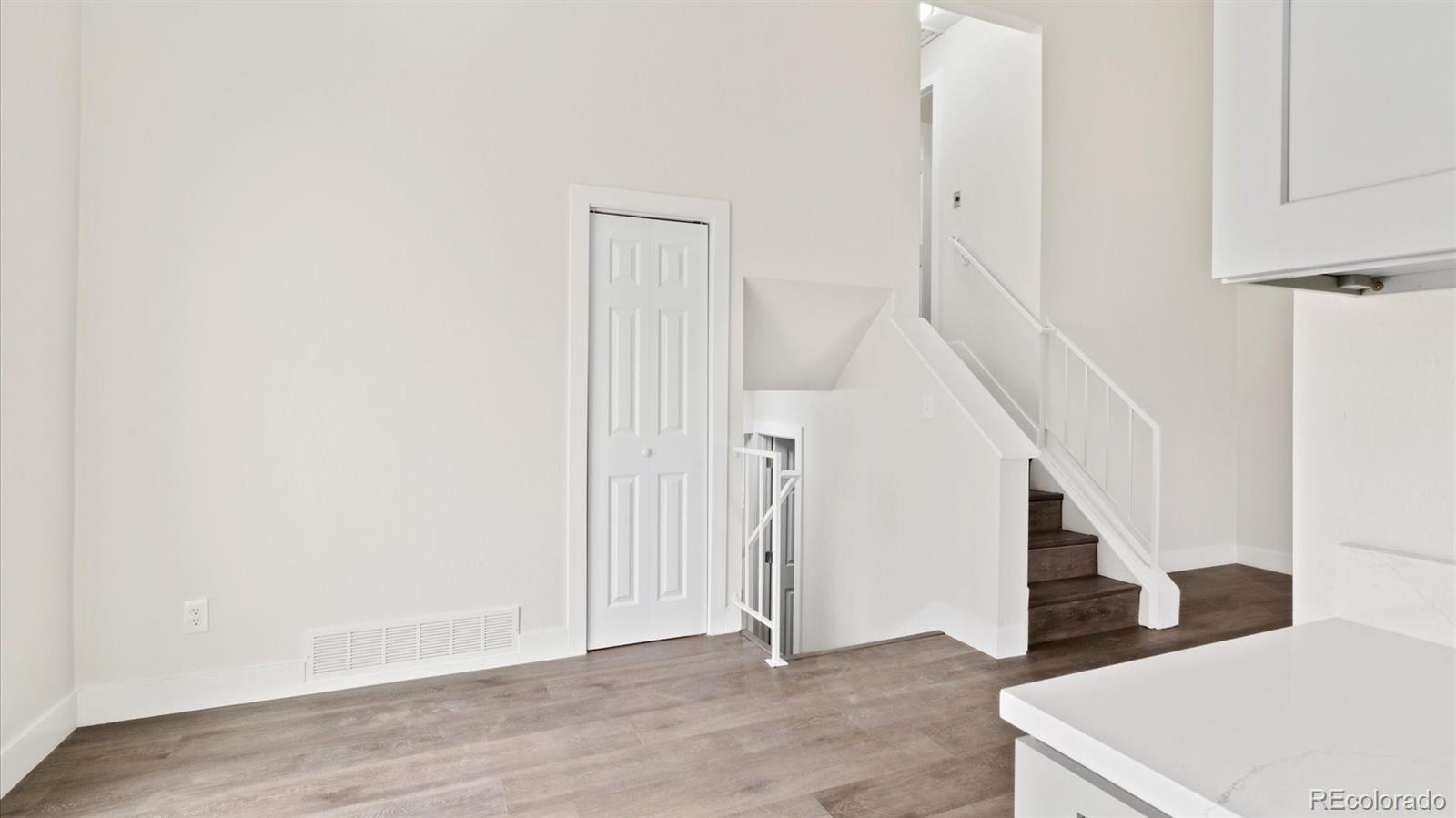 1661 Dunkirk Court
