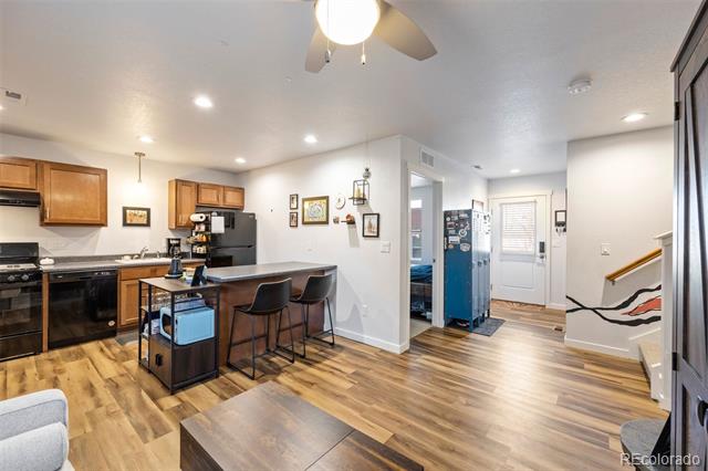 2829 W 53rd Avenue Unit: 102