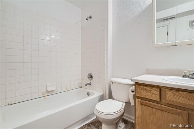 970 S Dawson Way Unit: 2