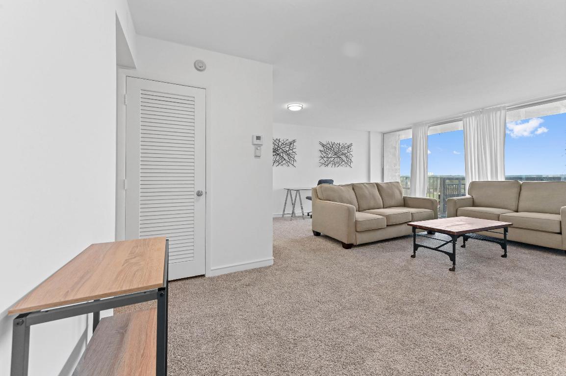 555 NW 4th Avenue 5070