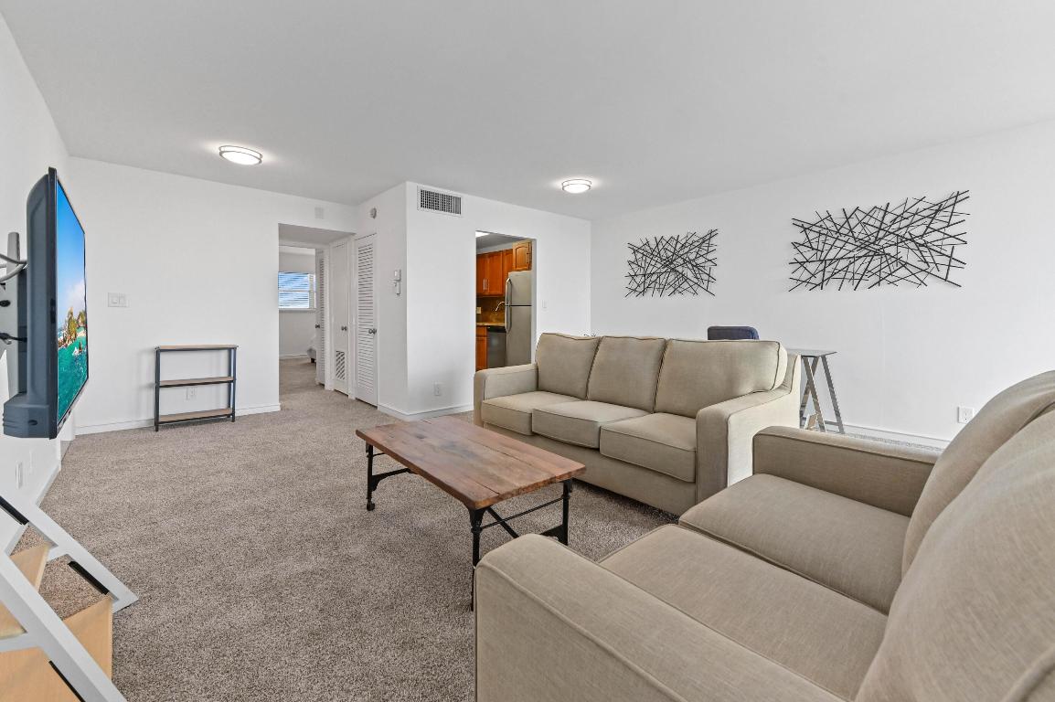 555 NW 4th Avenue 5070