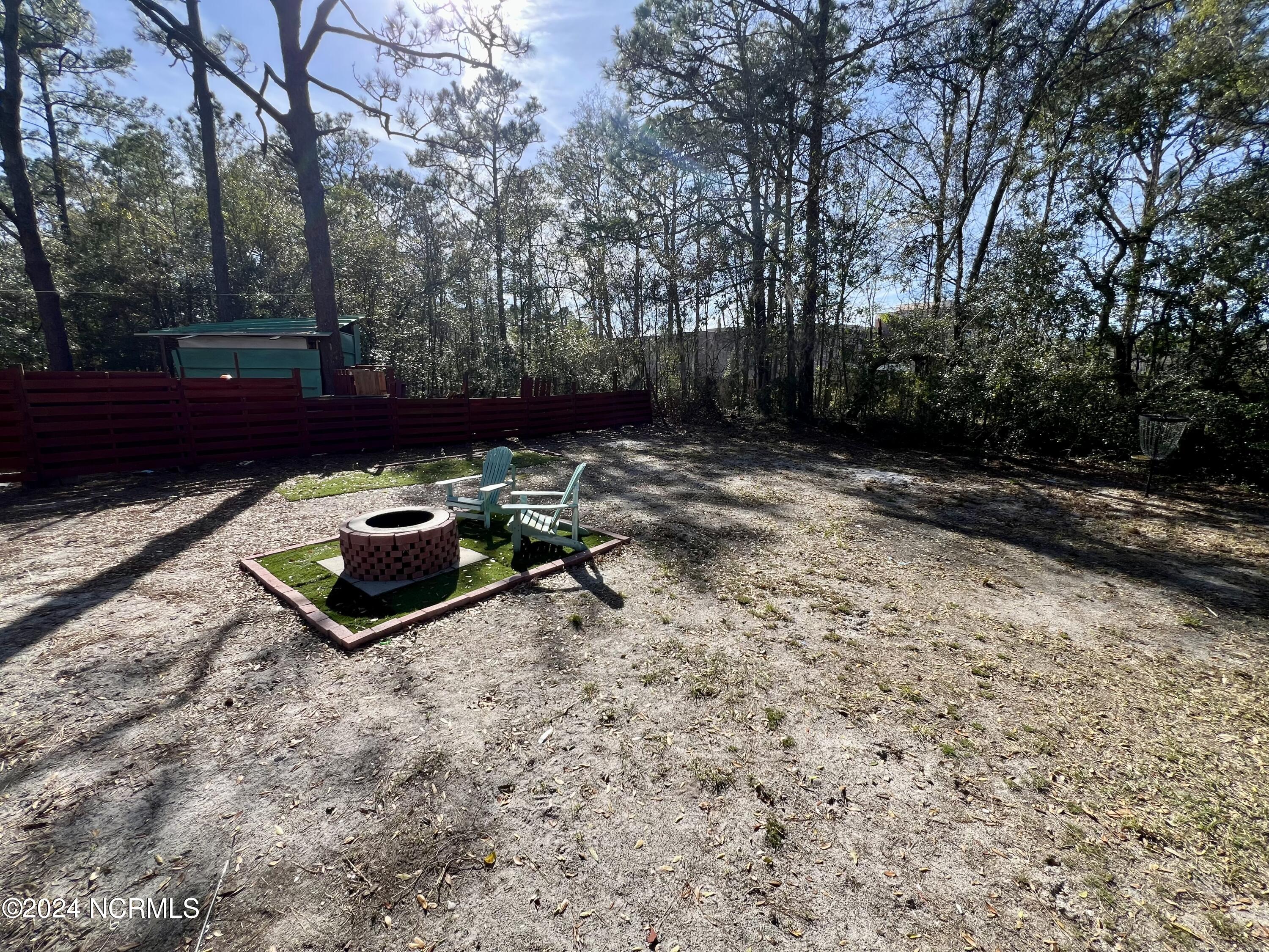525 Crab Apple Lane