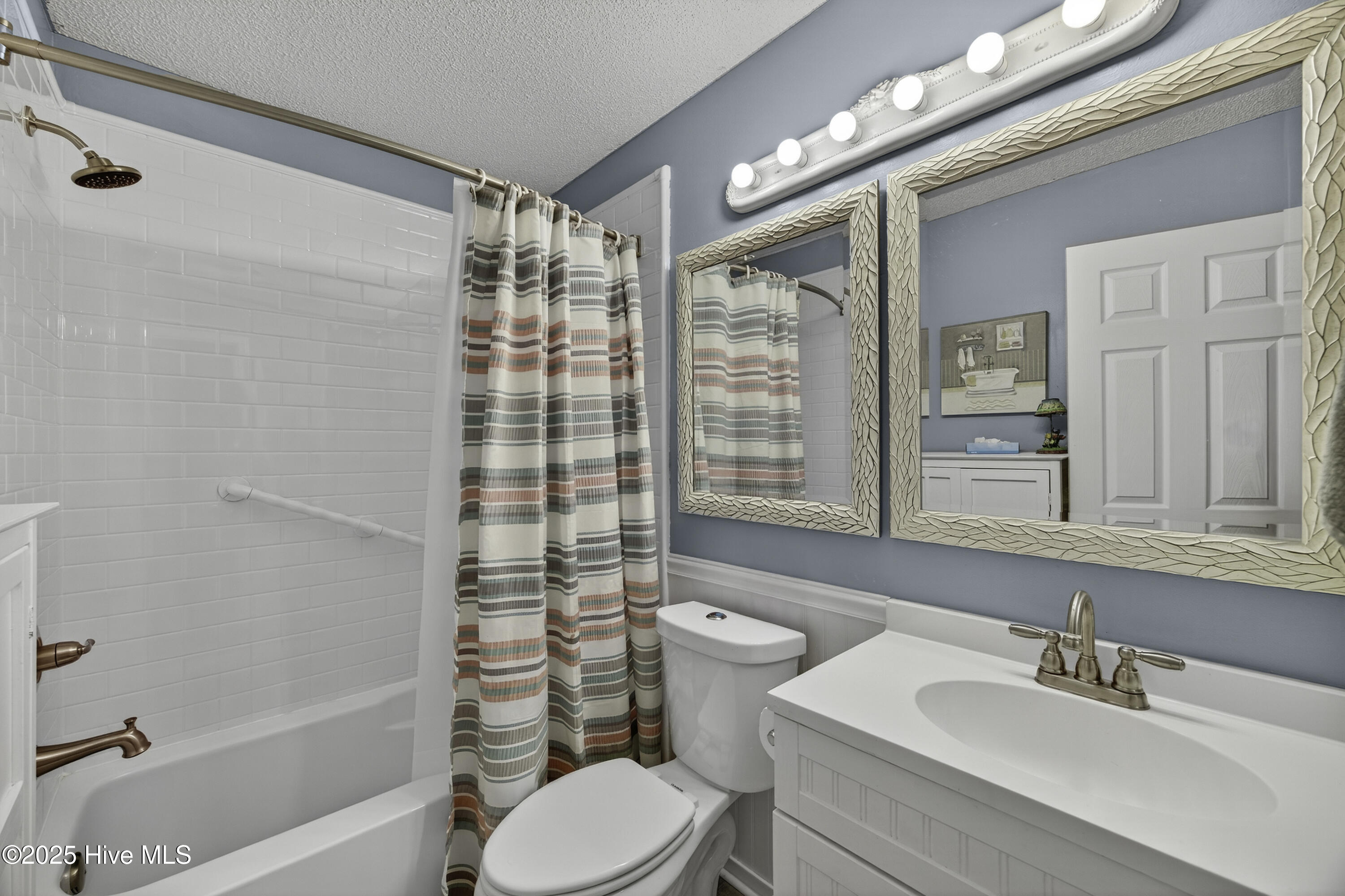 1220 Lacewood Court