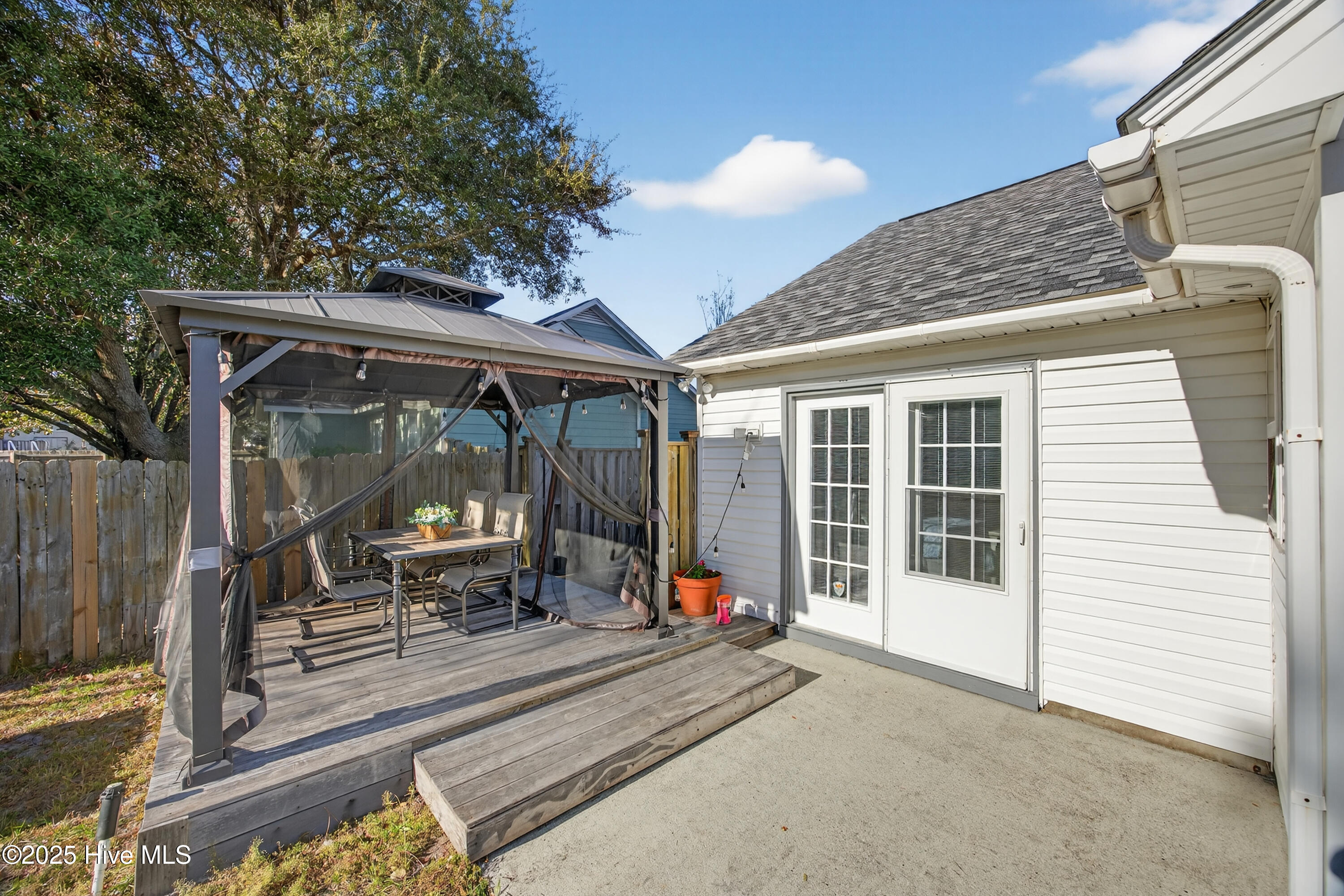 1220 Lacewood Court