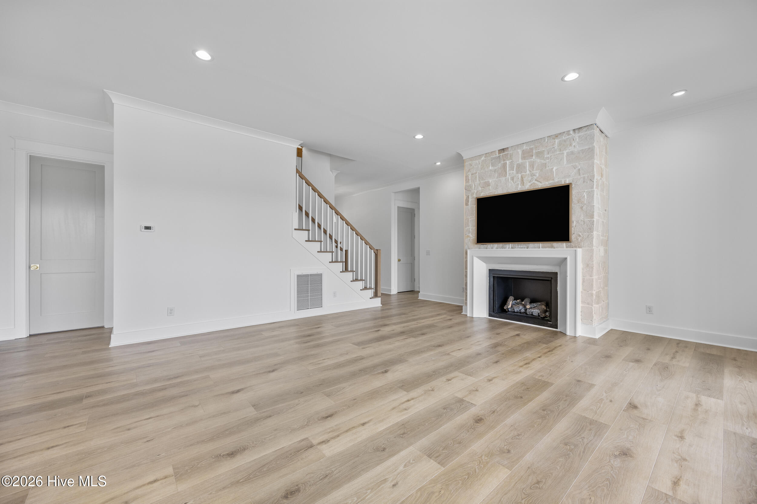 523 Ballast Point Road