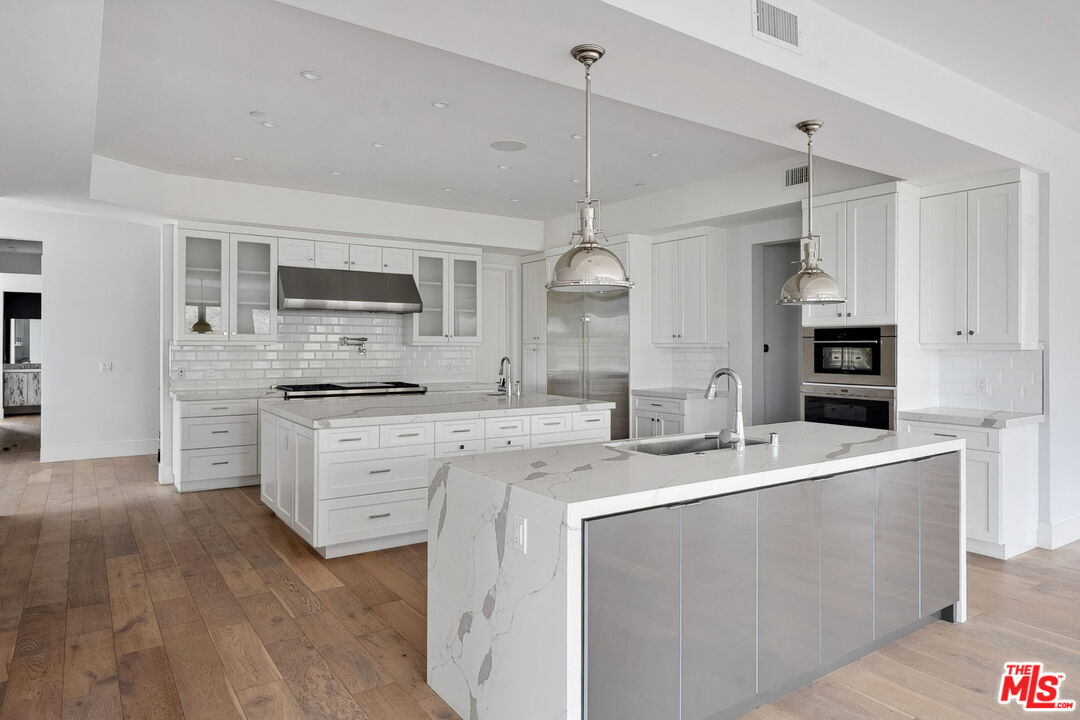 2112 Rocky View Rd