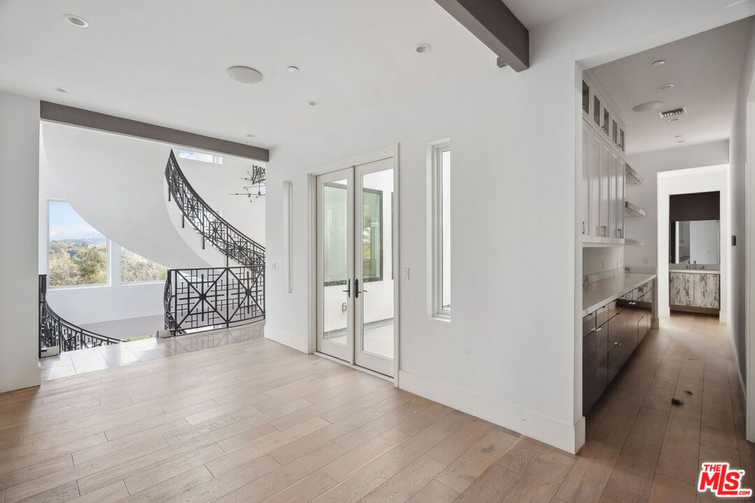 2112 Rocky View Rd
