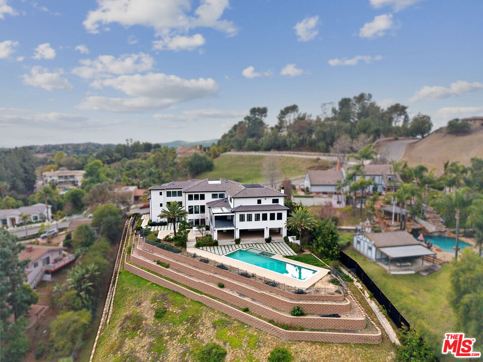 2112 Rocky View Rd