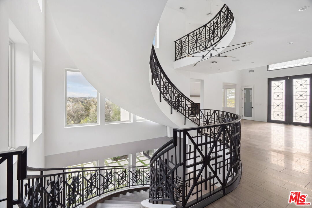 2112 Rocky View Rd