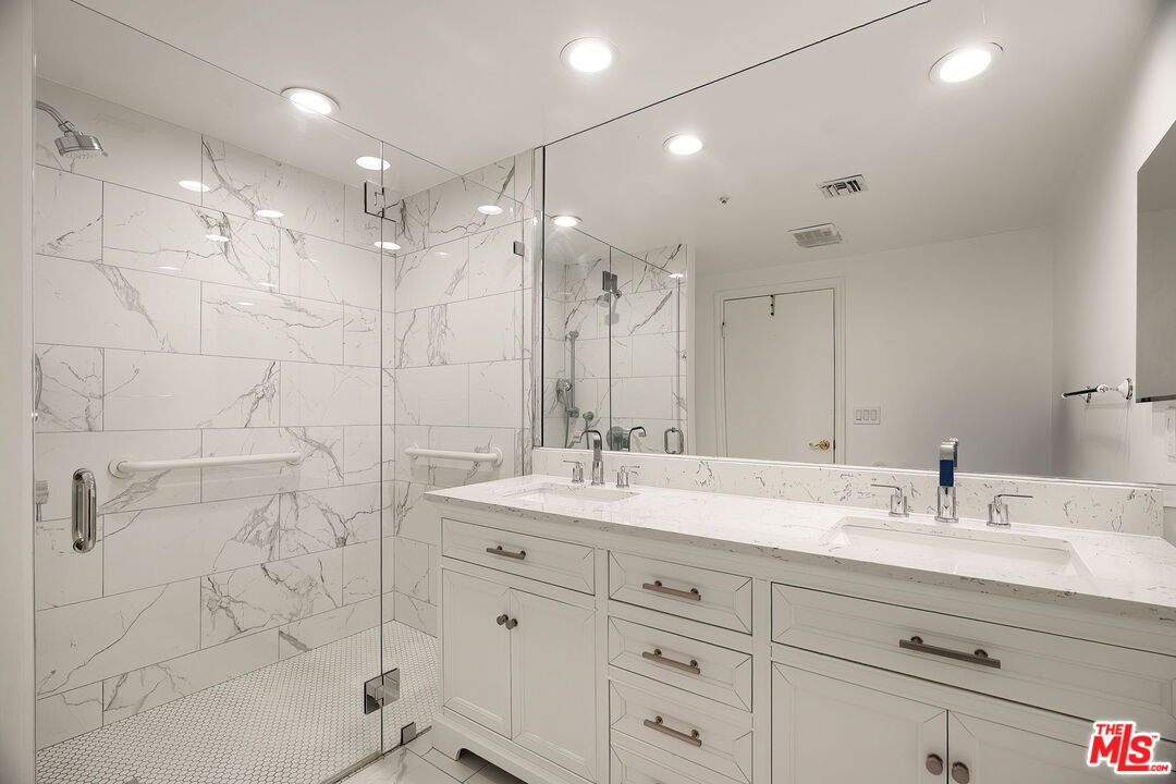 1278 S Camden Dr Unit: 103