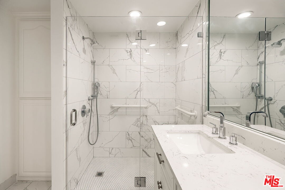 1278 S Camden Dr Unit: 103