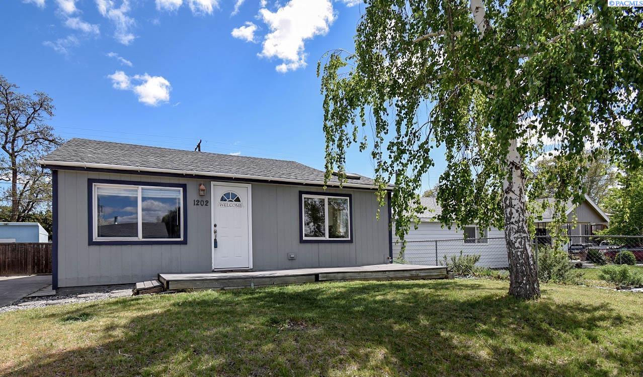 1202 Winslow