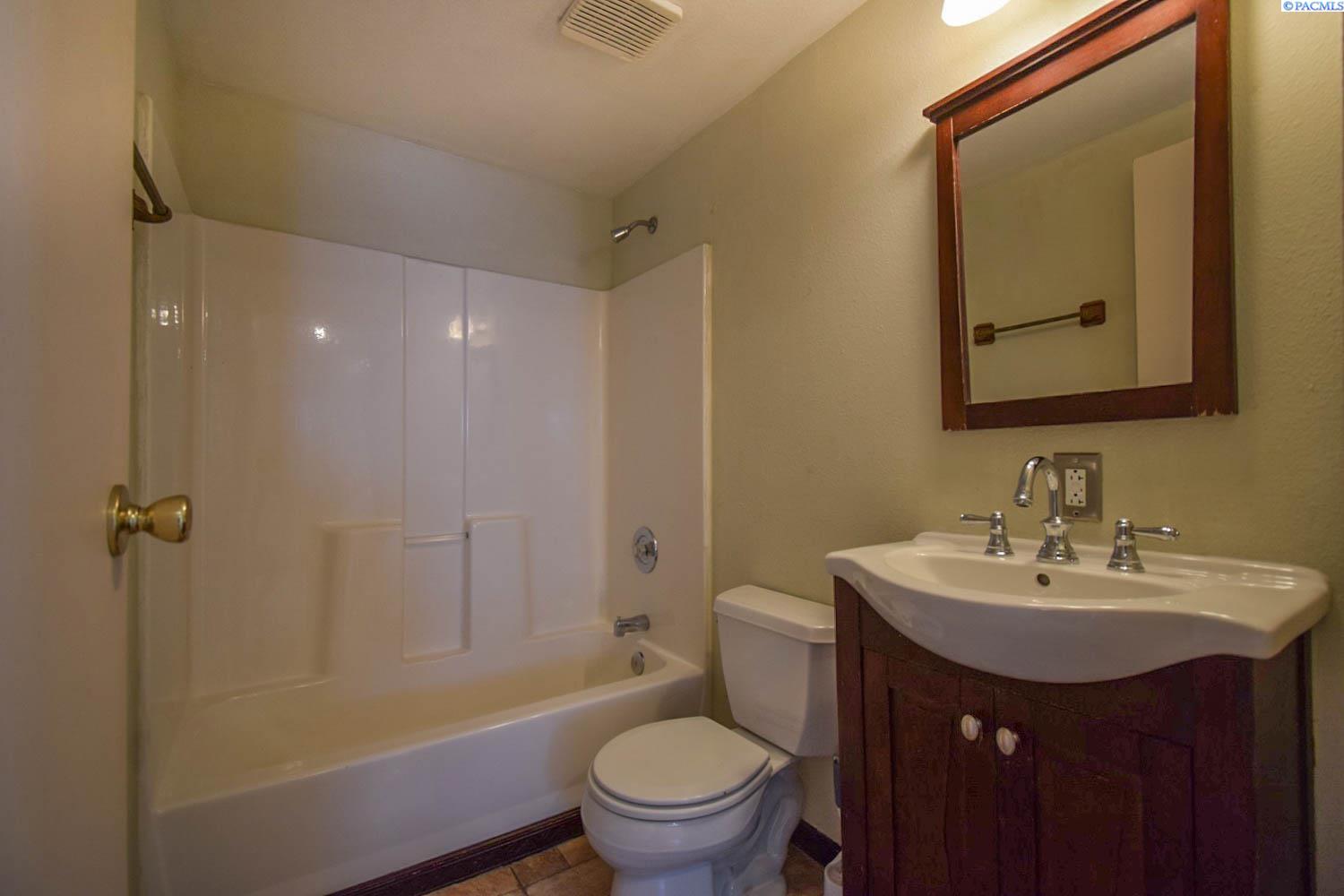 1202 Winslow
