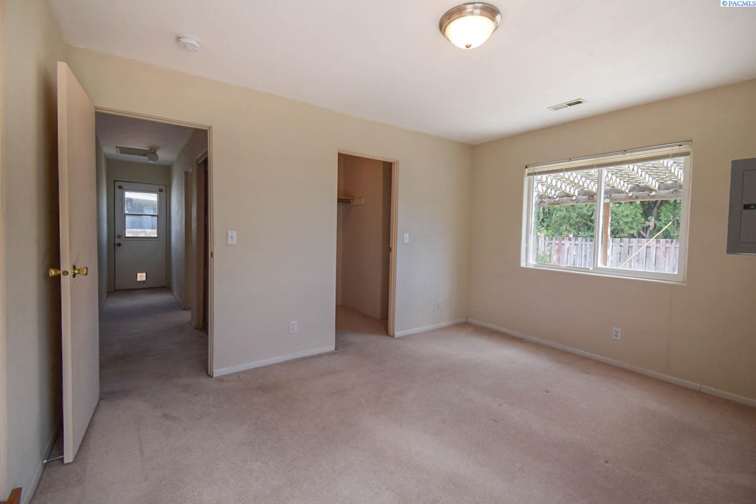 1202 Winslow