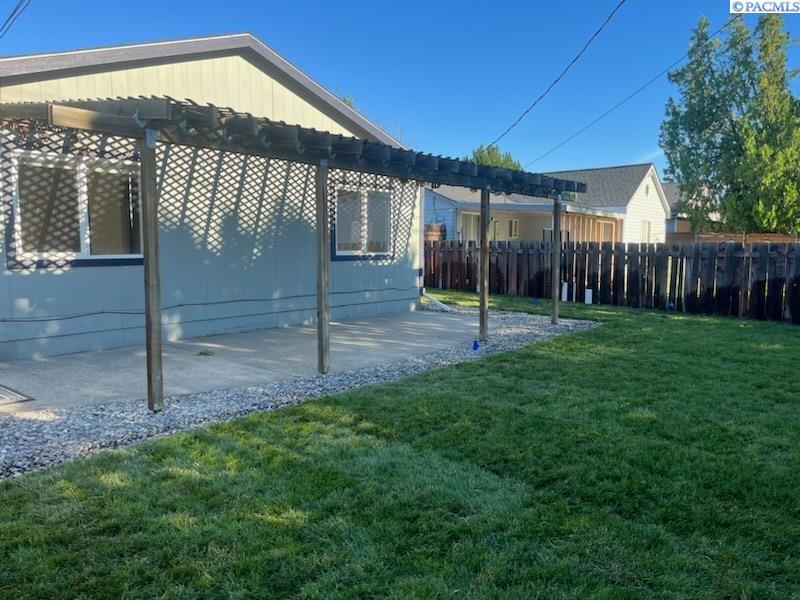 1202 Winslow