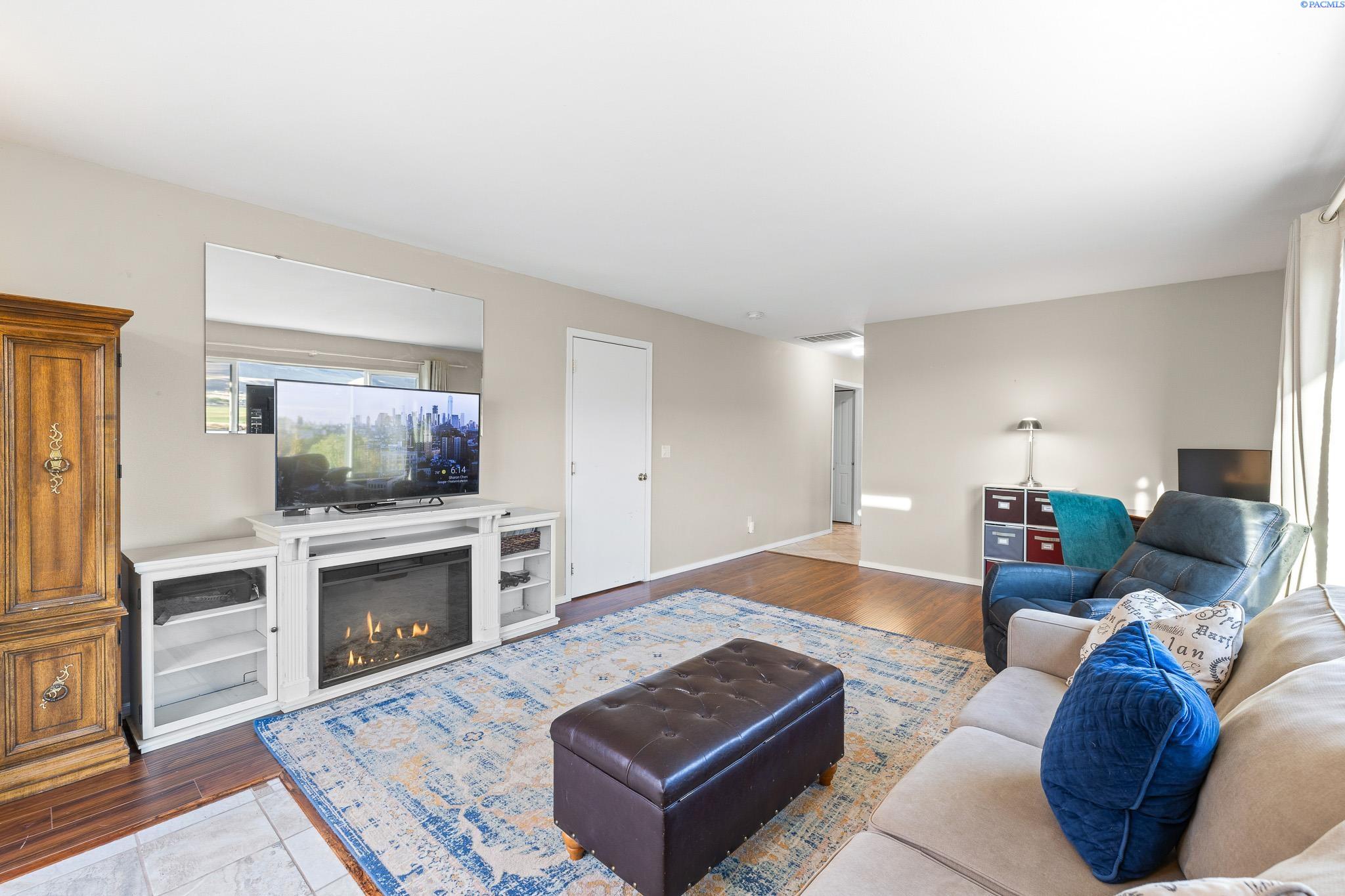 19903 W Corral Creek Rd.