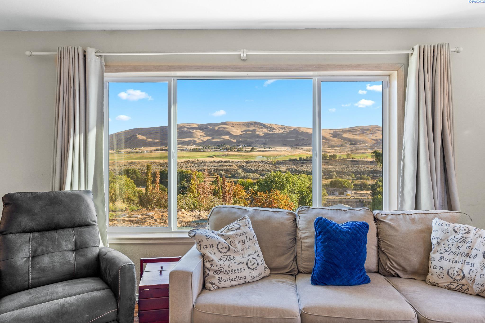 19903 W Corral Creek Rd.