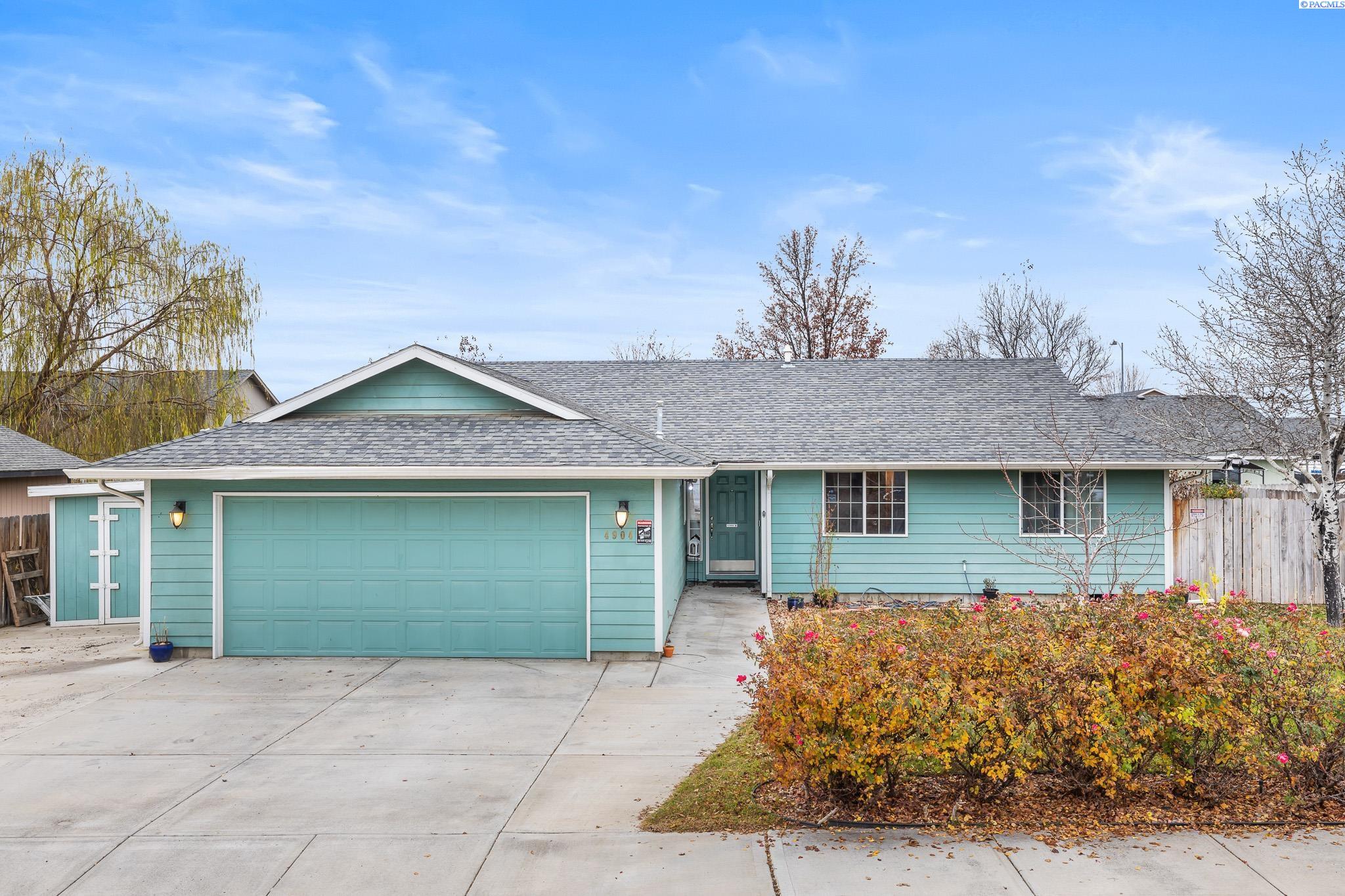 4904 Montague Ln