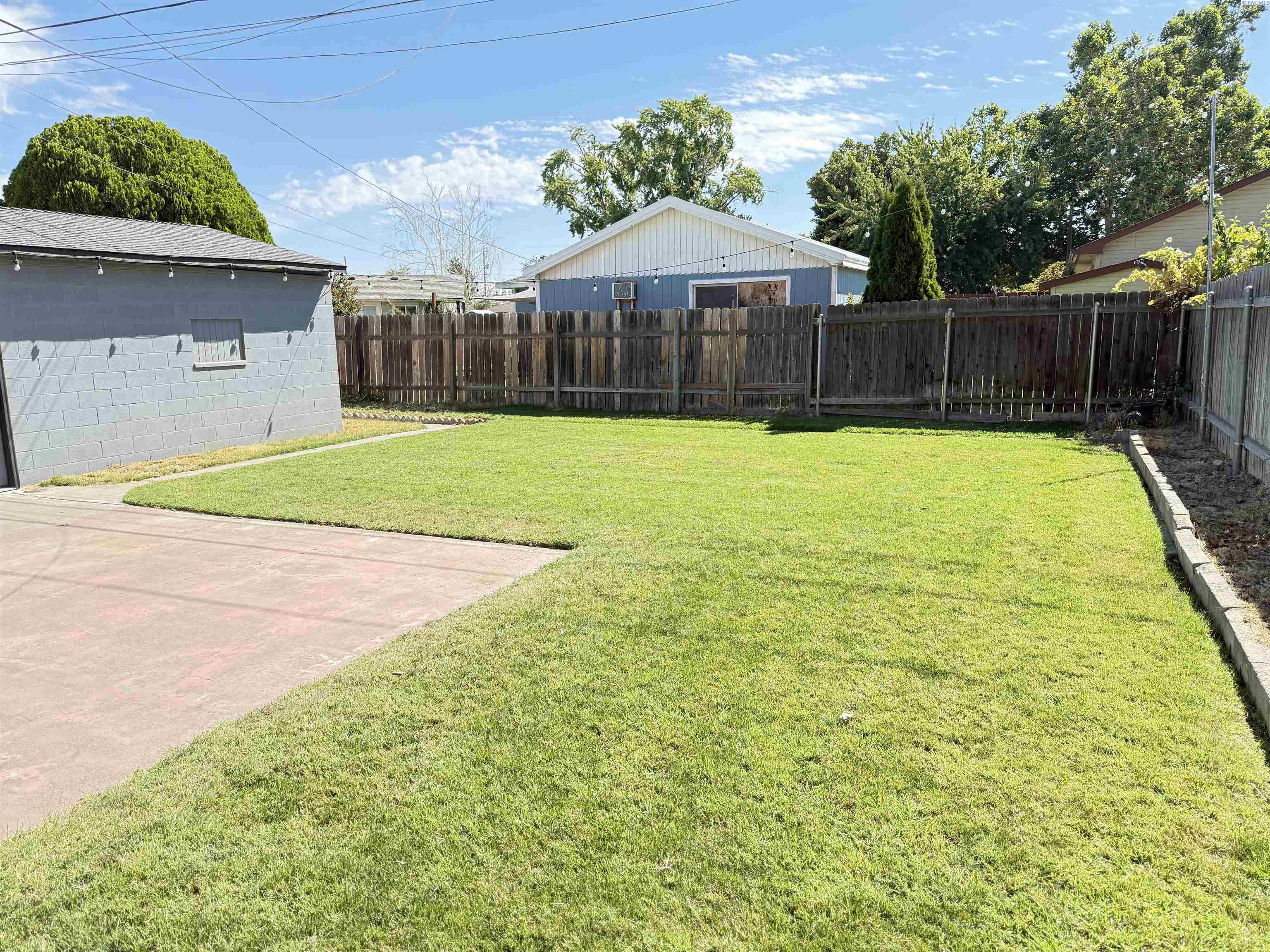 1604 Thayer Dr.