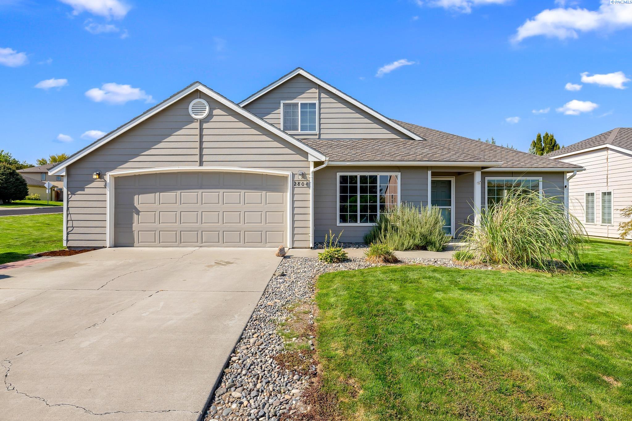 2804 S Huntington Ct