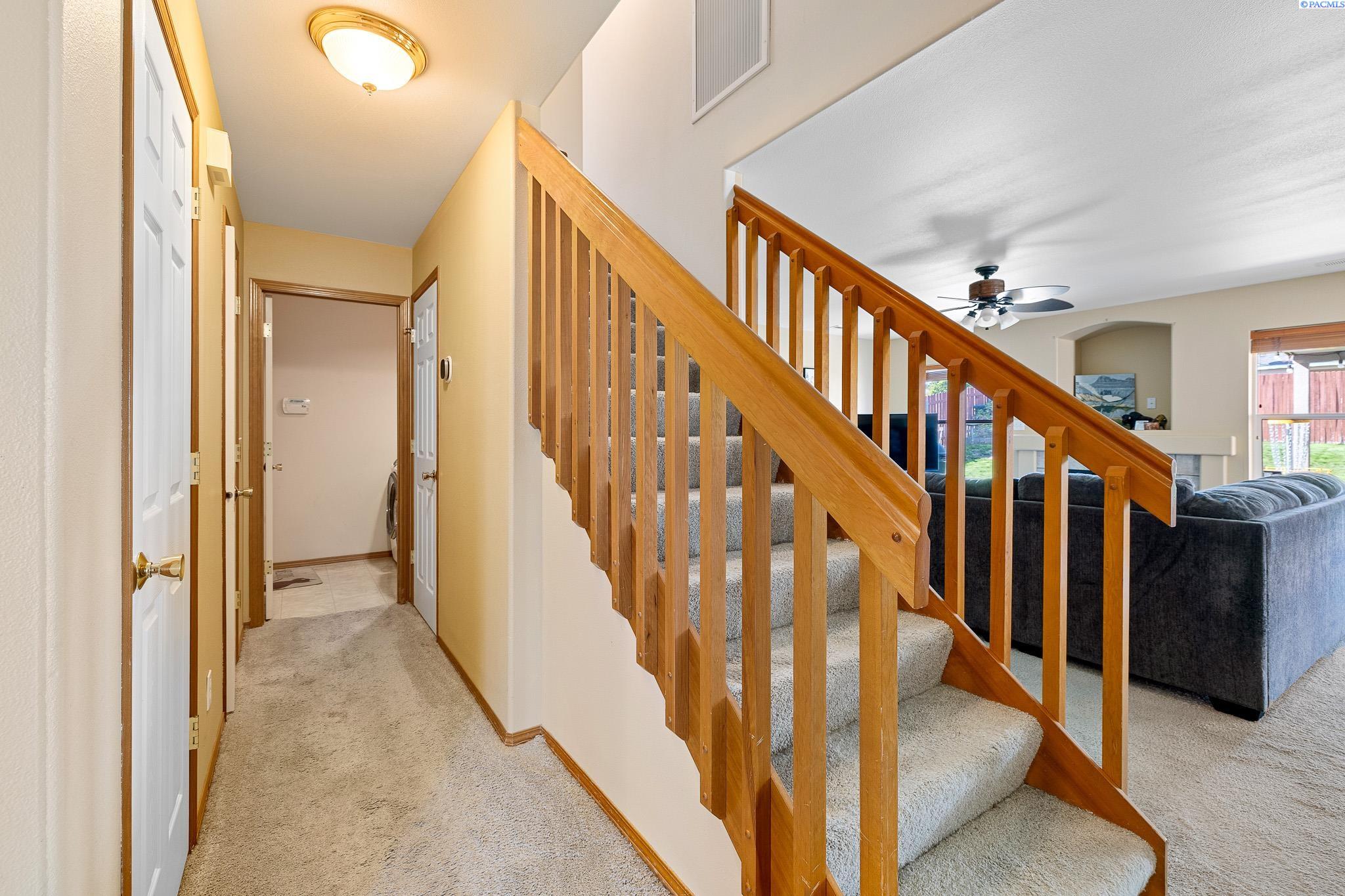 2804 S Huntington Ct