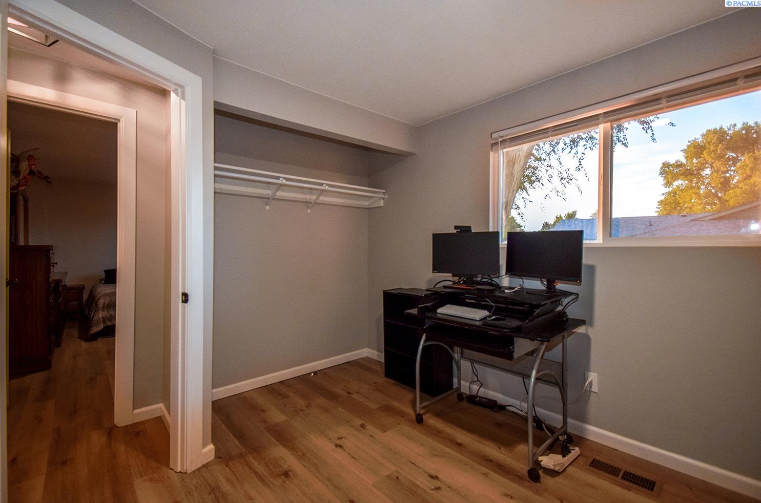 2210 W 12th