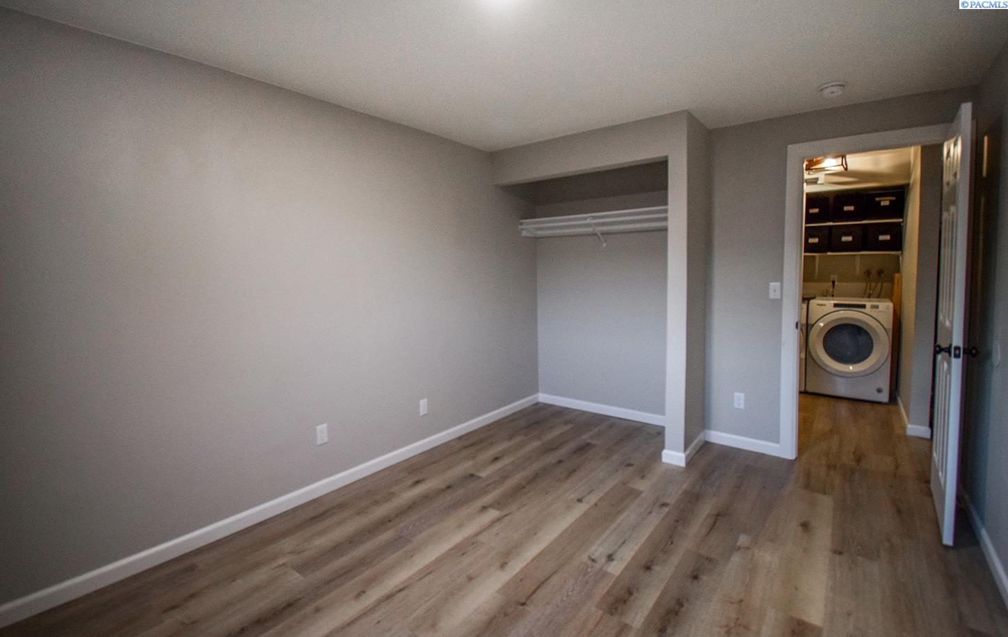 2210 W 12th