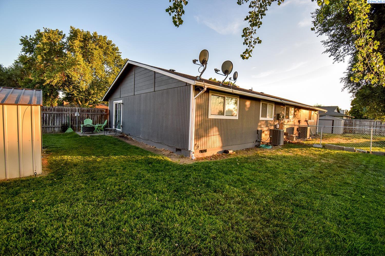 2210 W 12th