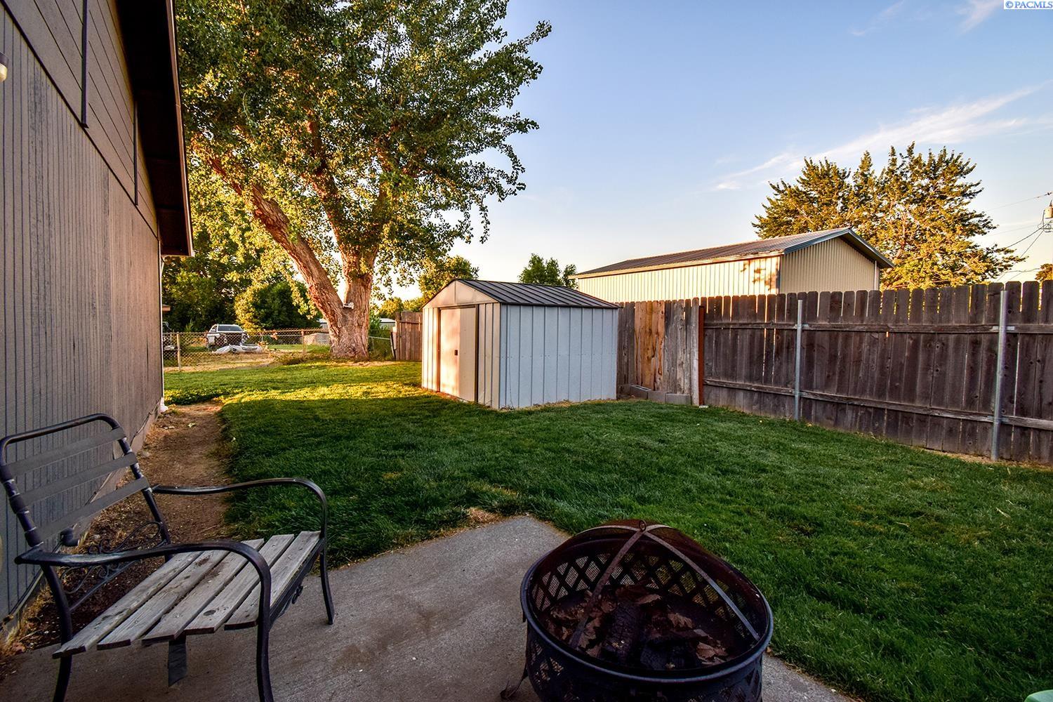 2210 W 12th