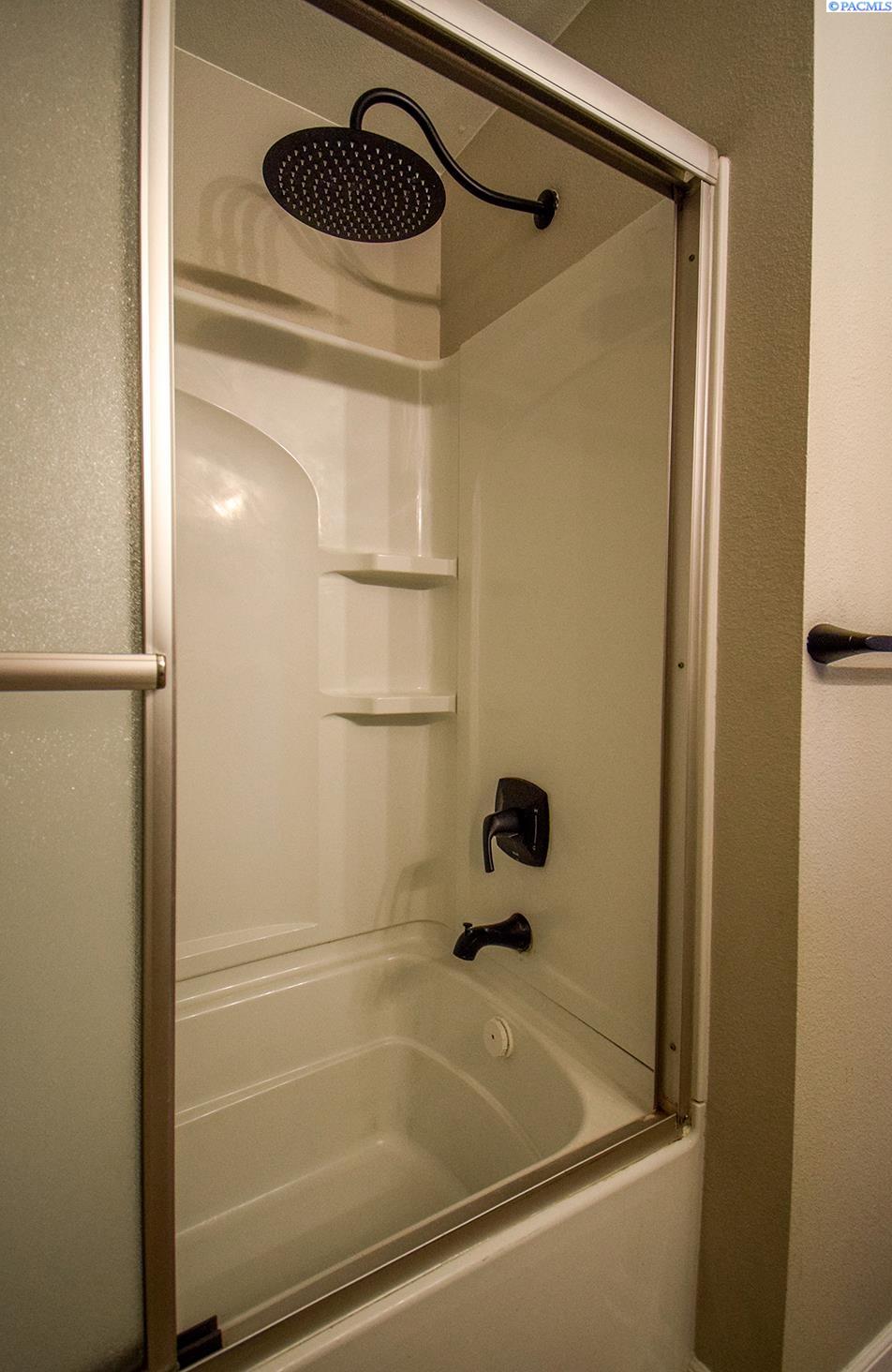 2210 W 12th