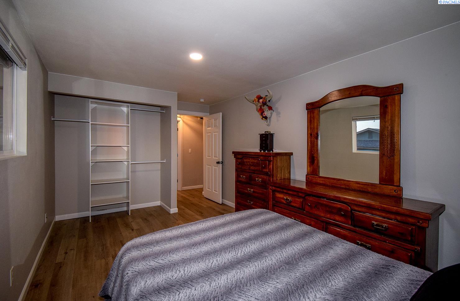 2210 W 12th