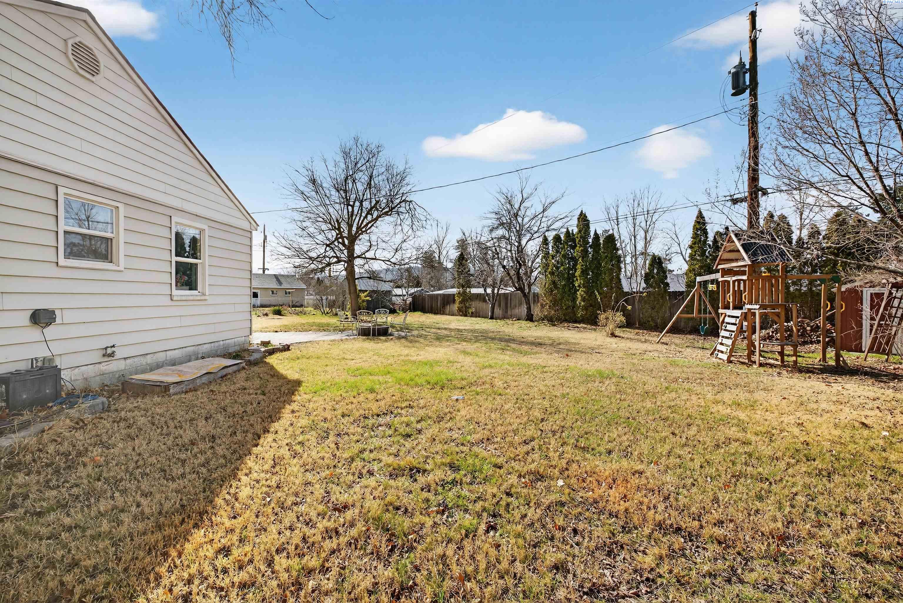 221 Douglass Ave.