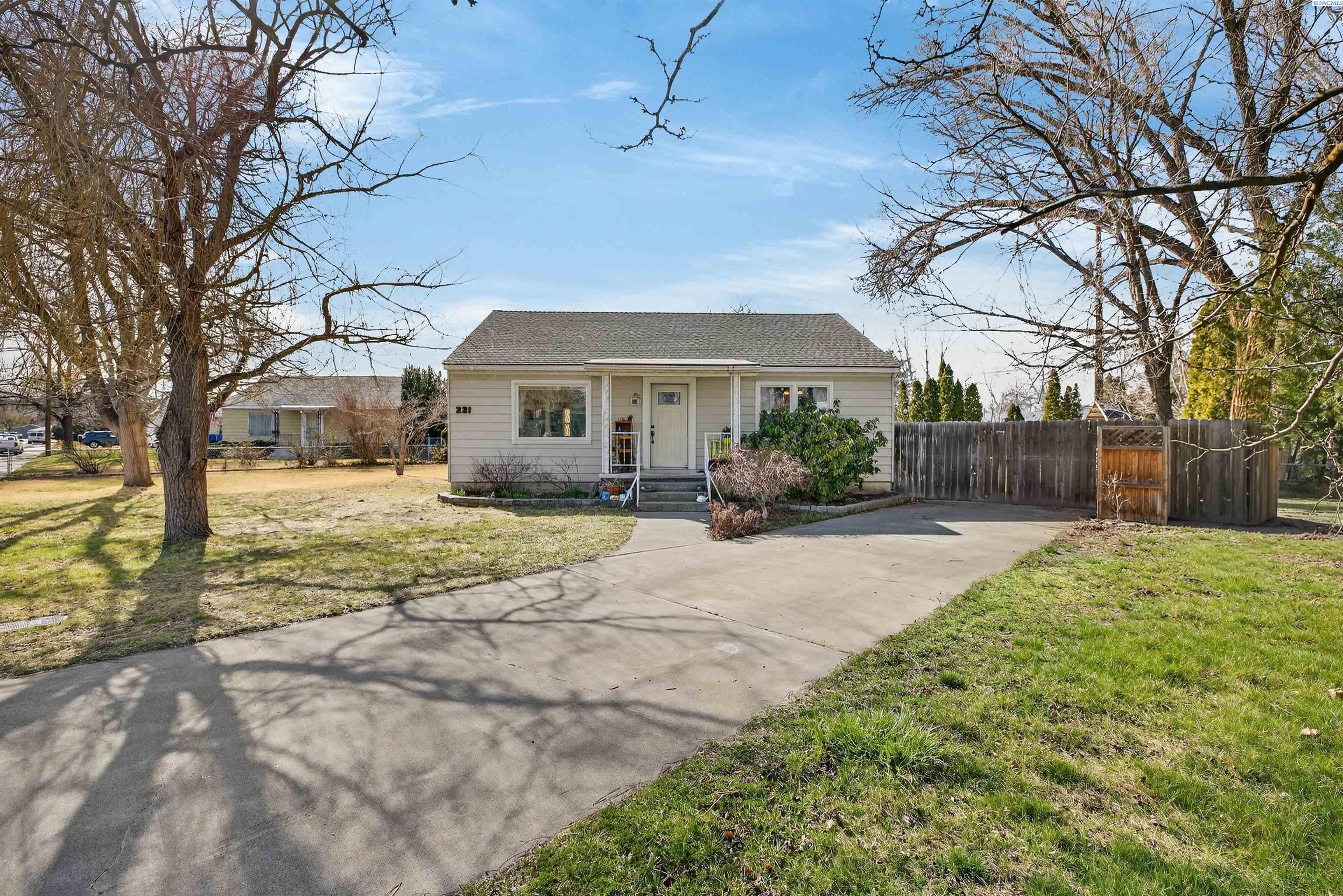 221 Douglass Ave.