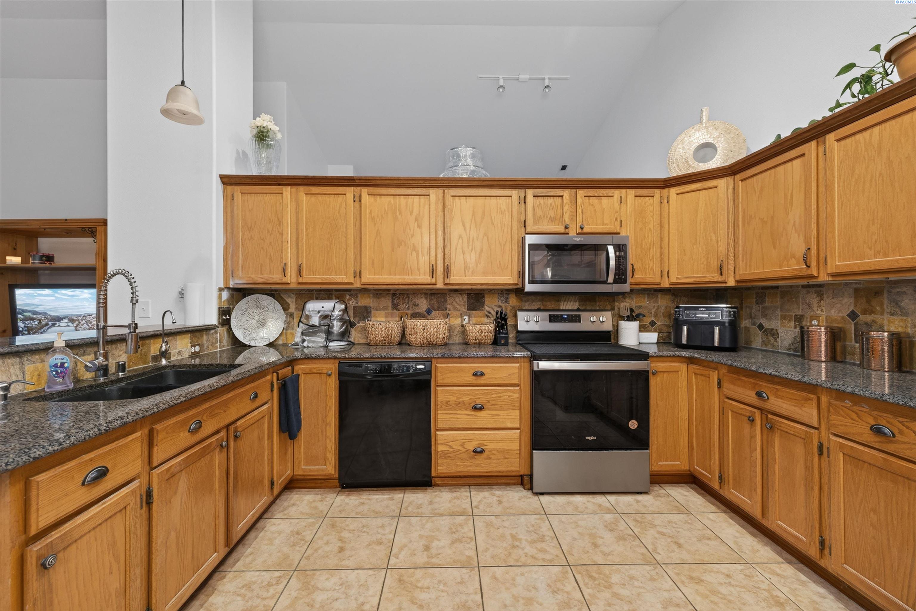 8823 Imnaha Ct.