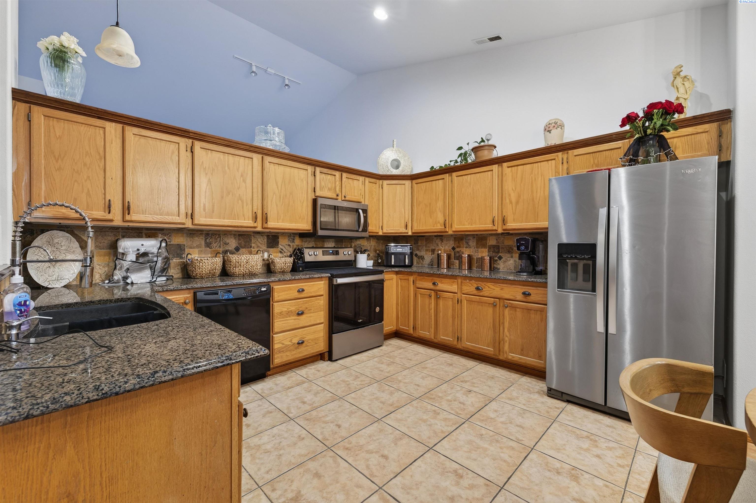 8823 Imnaha Ct.