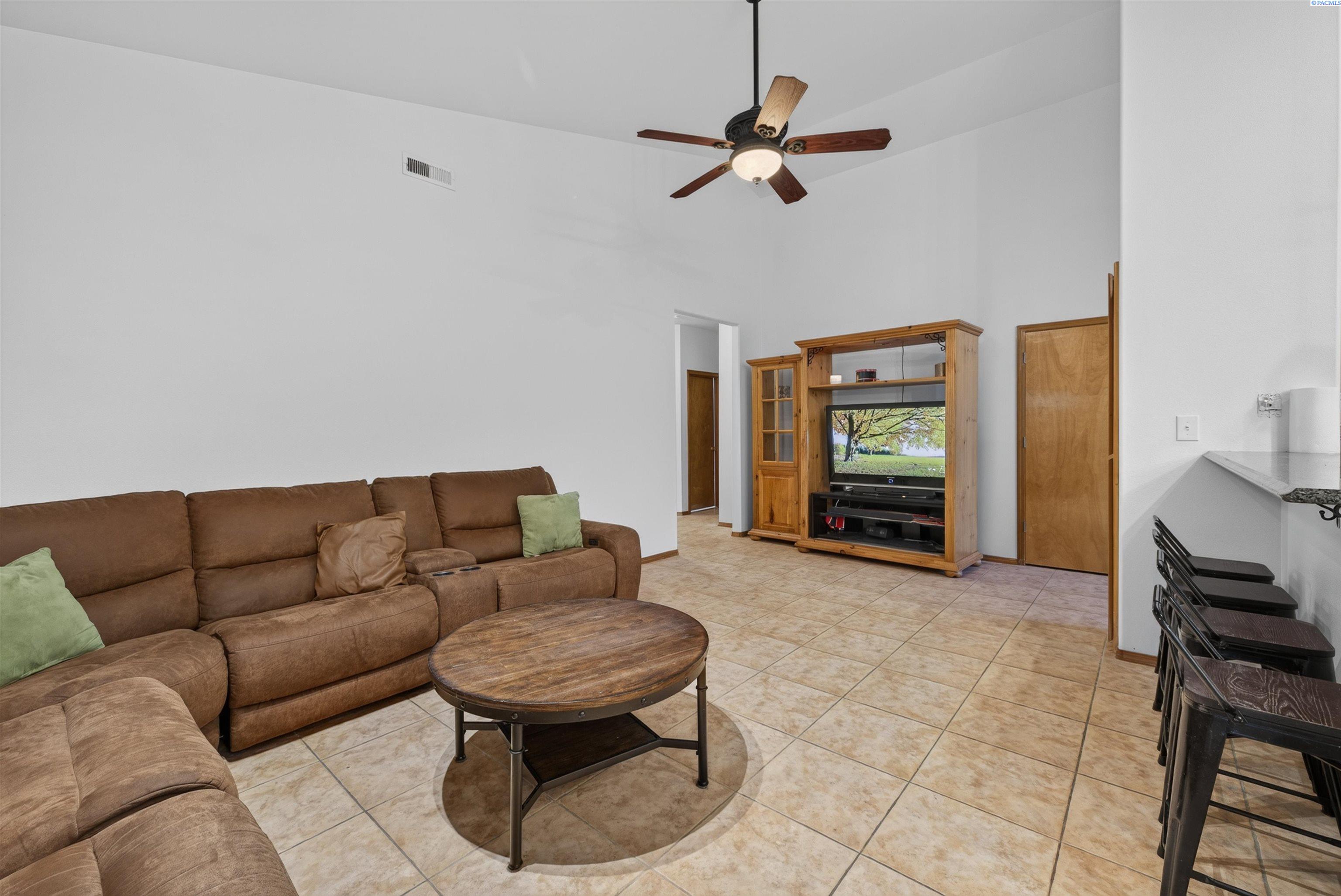 8823 Imnaha Ct.