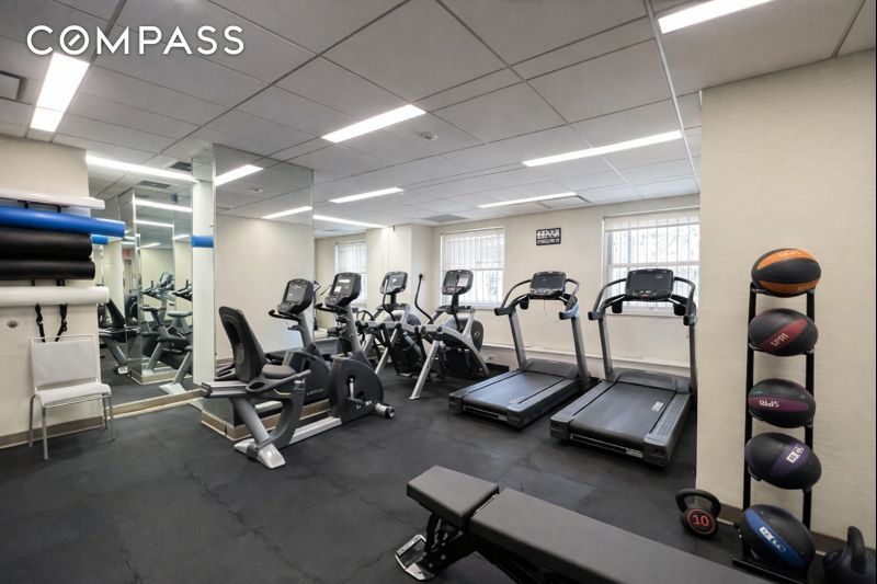 75 Henry Street 9G