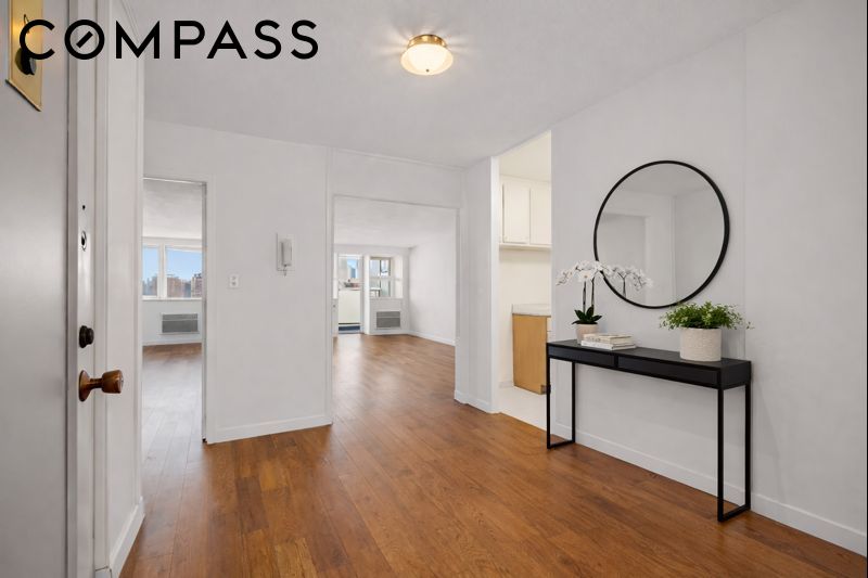 75 Henry Street 9G