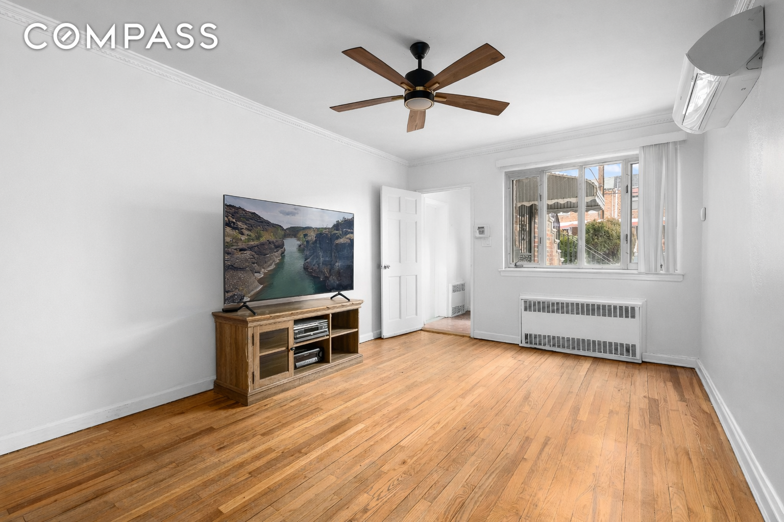 1268 E 52nd Street