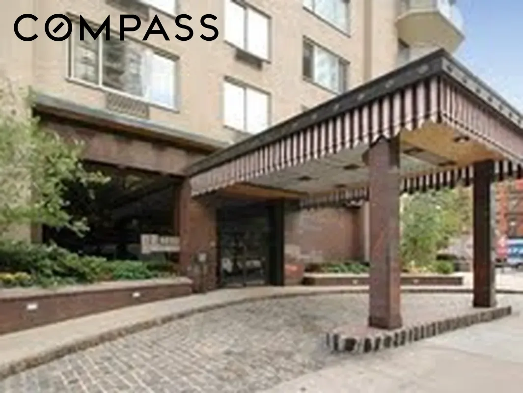 300 E 74th Street 20E