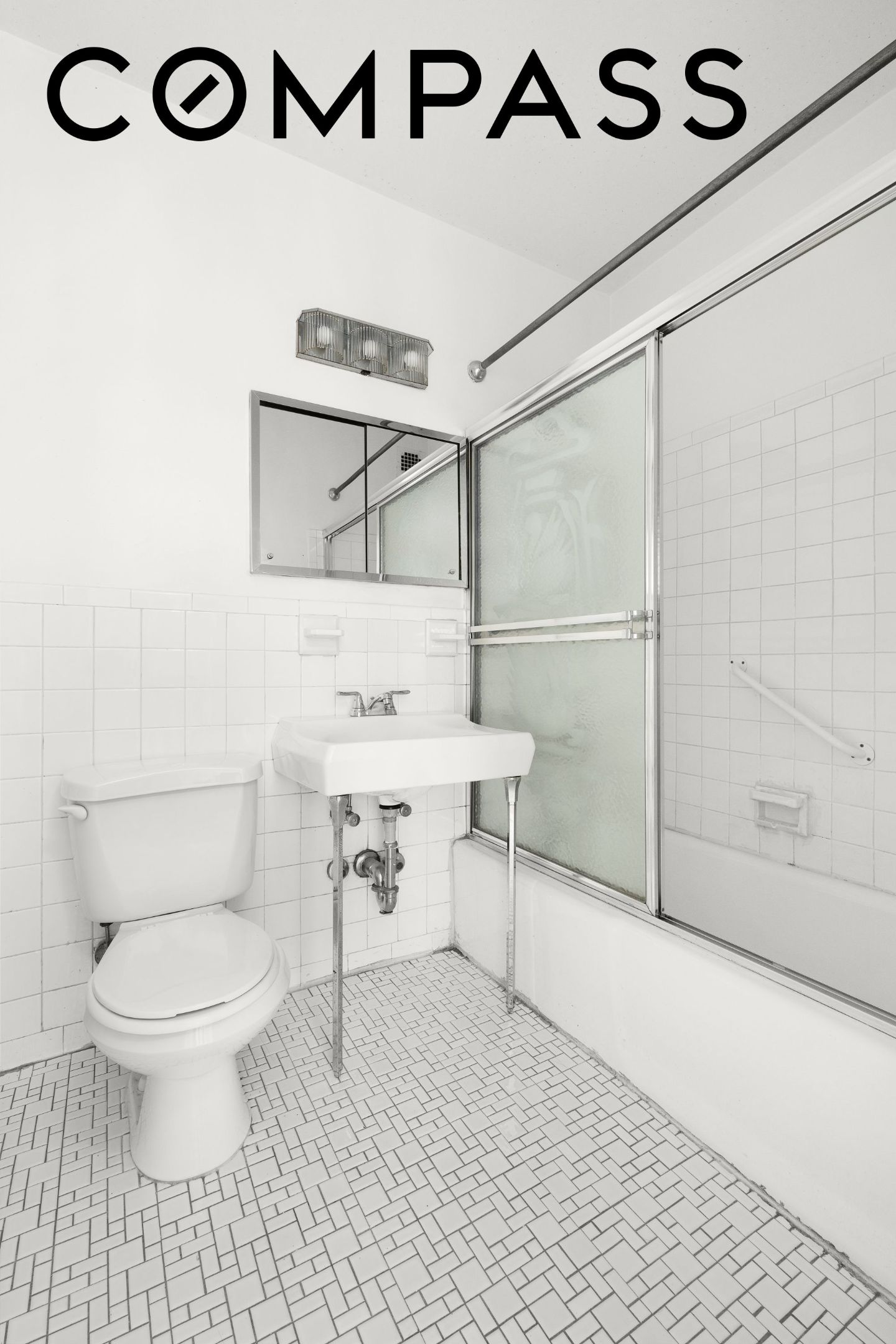 300 E 74th Street 20E