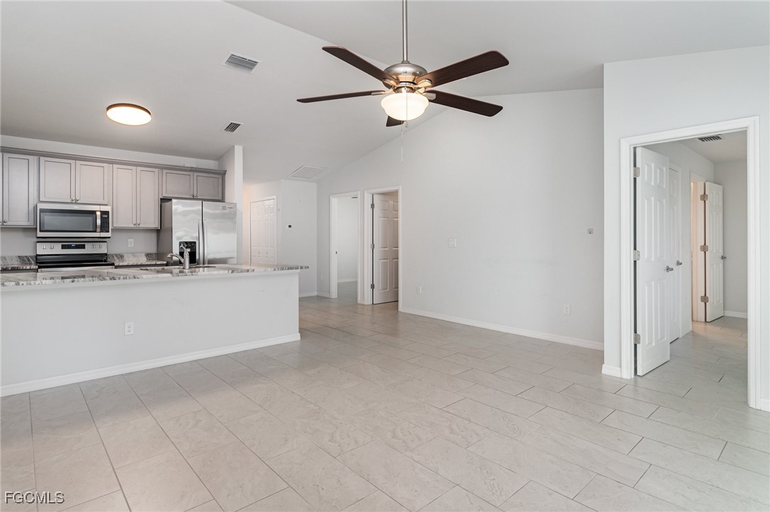 507/509 SW 8th PL