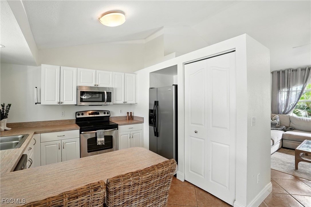 1125 SW 44th TER