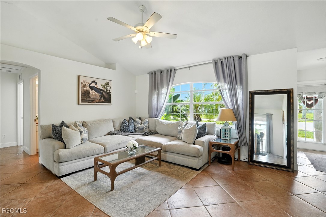 1125 SW 44th TER
