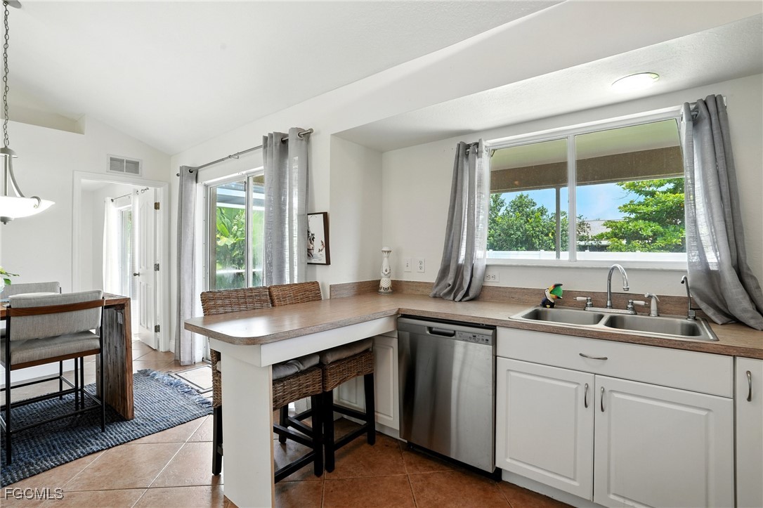 1125 SW 44th TER