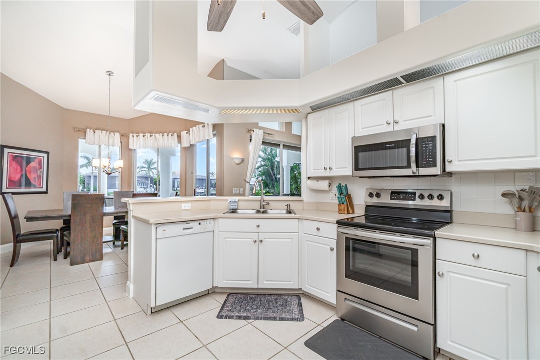 5323 SW 28th PL