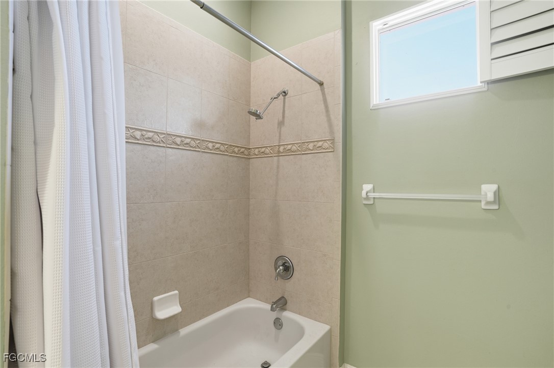 5957 Tarpon Gardens CIR 202