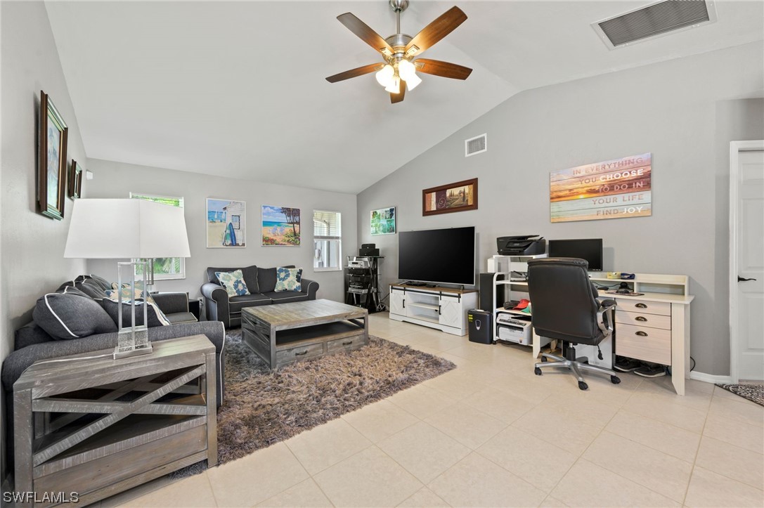520 SW 21st Terrace